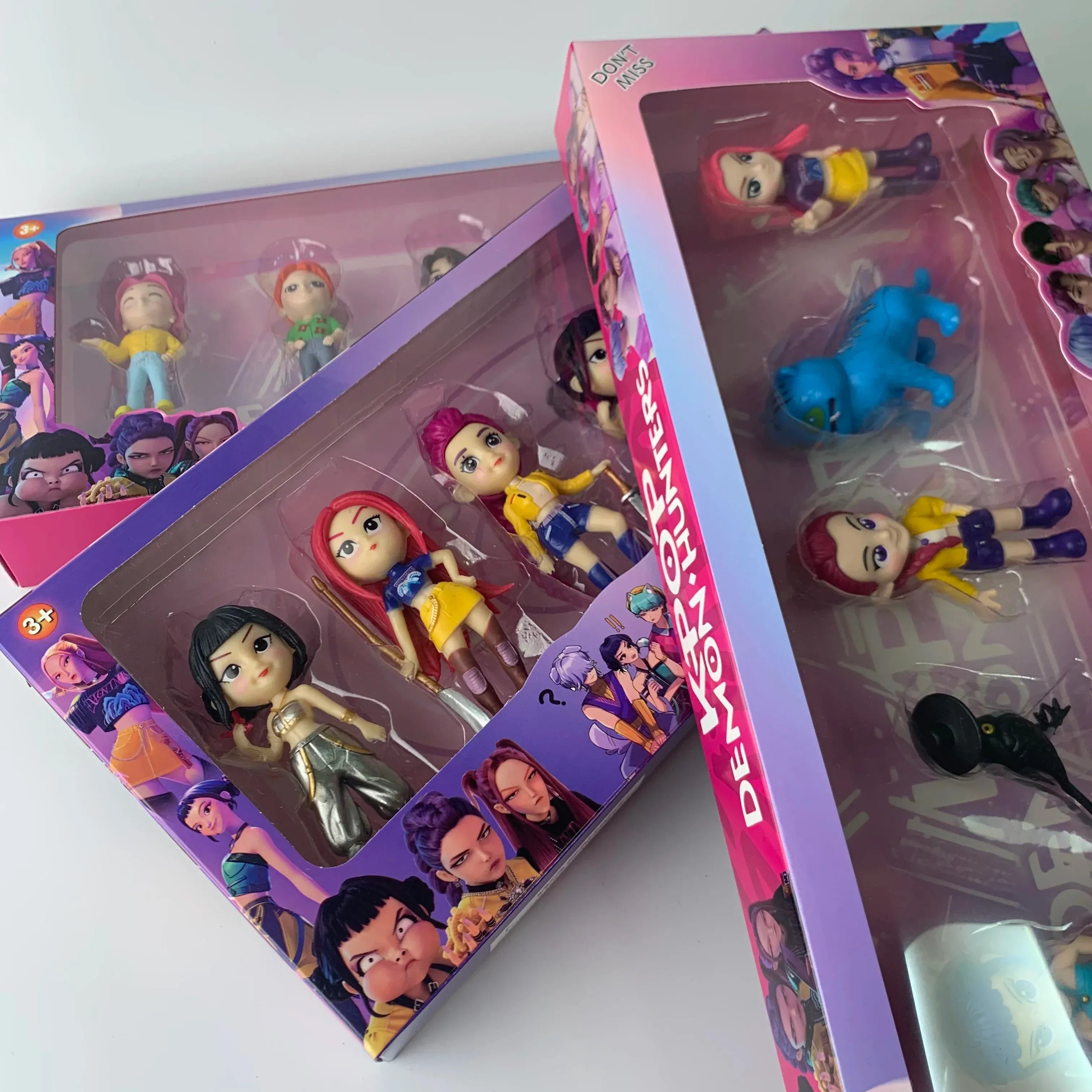 Demon Hunters Figures